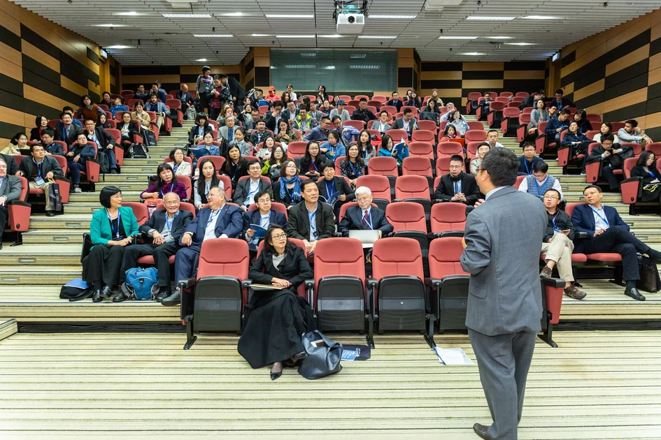 Community Forums and Knowledge Sharing